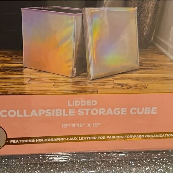 Juicy Couture Home Holographic Faux Leather Lidded Collapsible Storage Cube - Picture 6 of 9